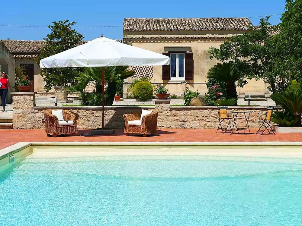 Charming Part of Traditional 'baglio' With Pool and Strategic Location