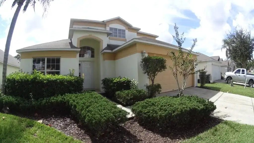 916 Casterton Circle 5 Bedrooms, 3 Bathrooms