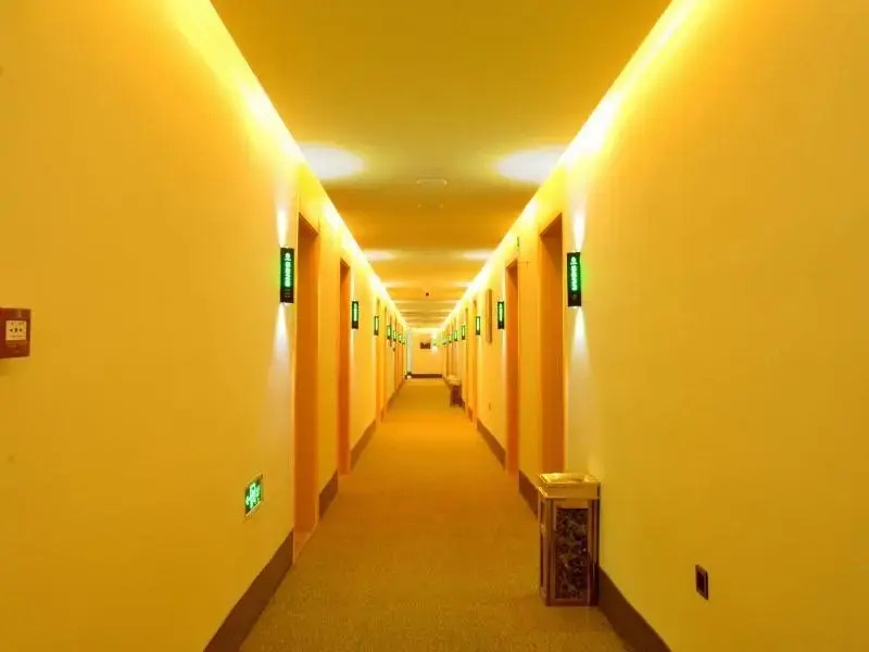GreenTree Inn Yangzhou Passenger East Station He Garden Express Hotel