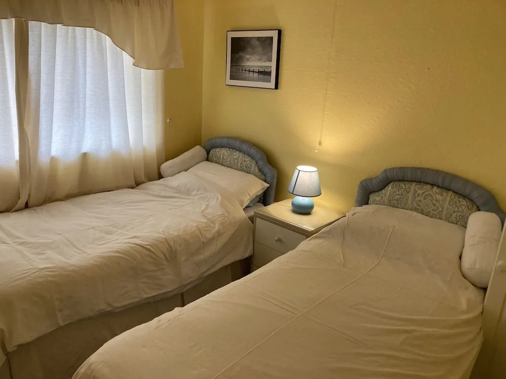 Cosy Seaside Holiday Cottage in Fairbourne