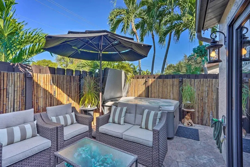 Chic Fort Myers Escape w/ Community Perks!
