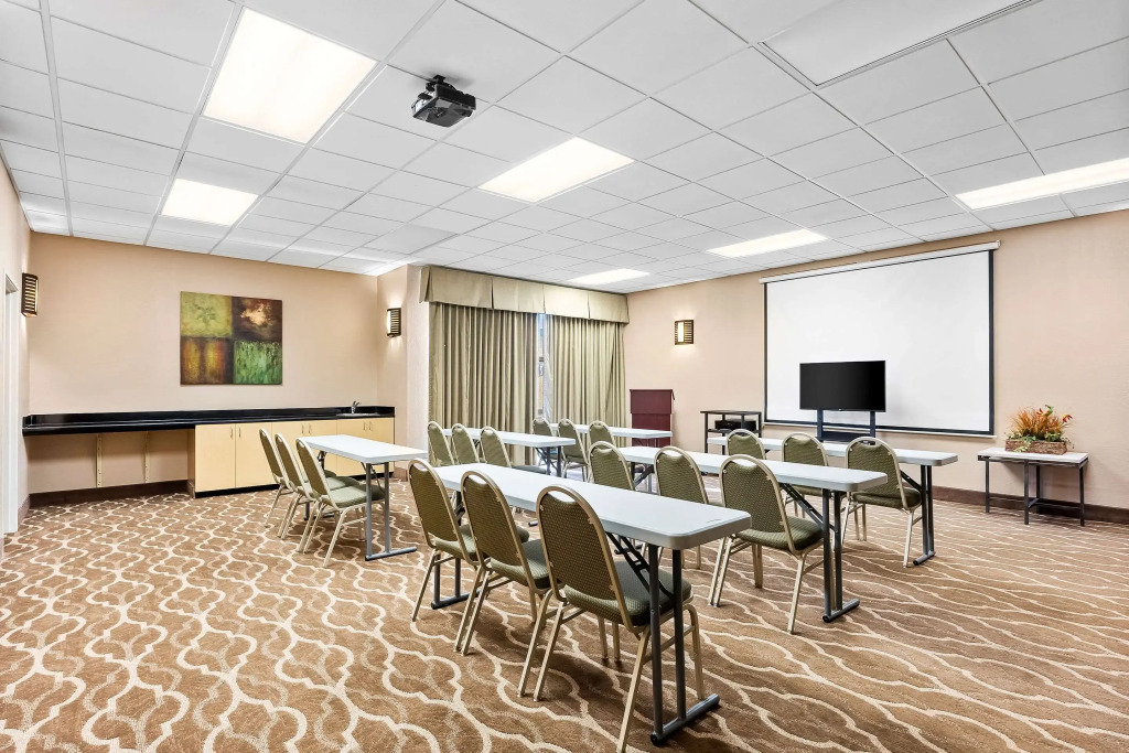 Comfort Suites Panama City near Tyndall AFB