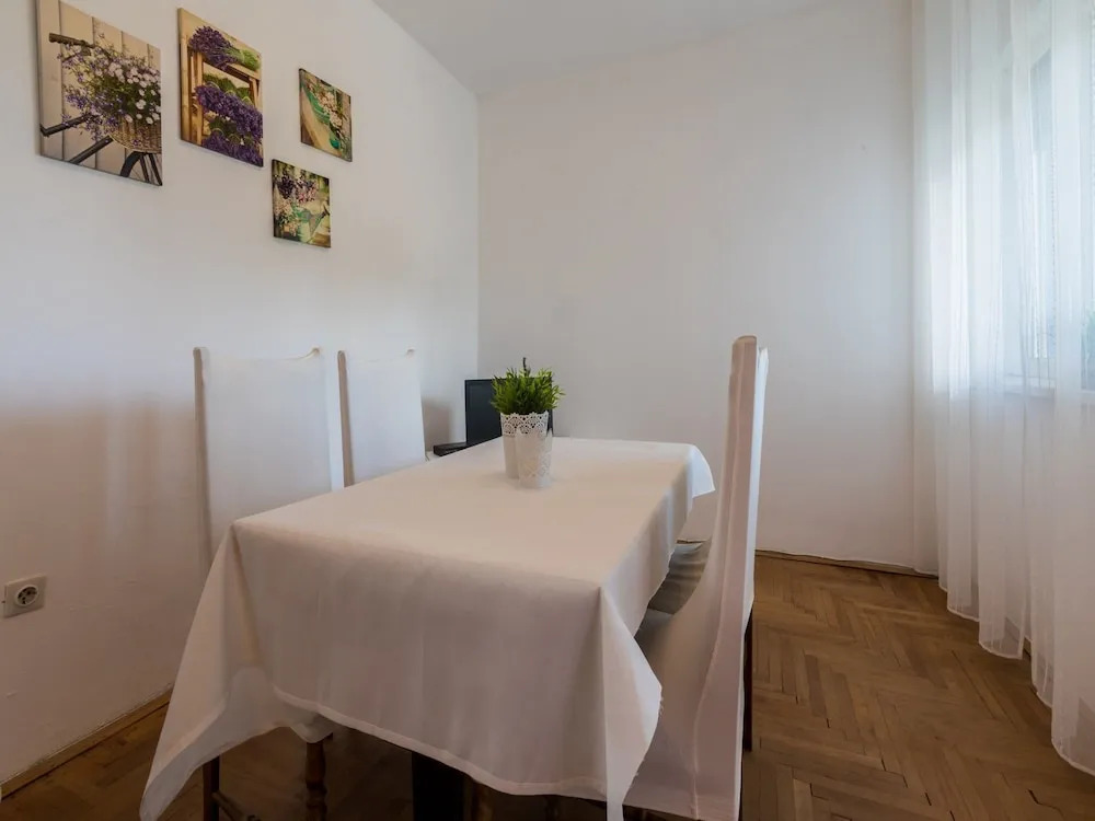 Apartments Alenka