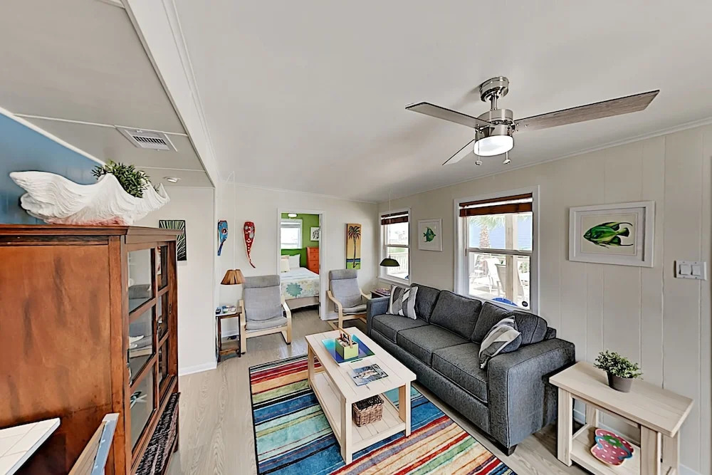 4031pano 3 Bedroom Home