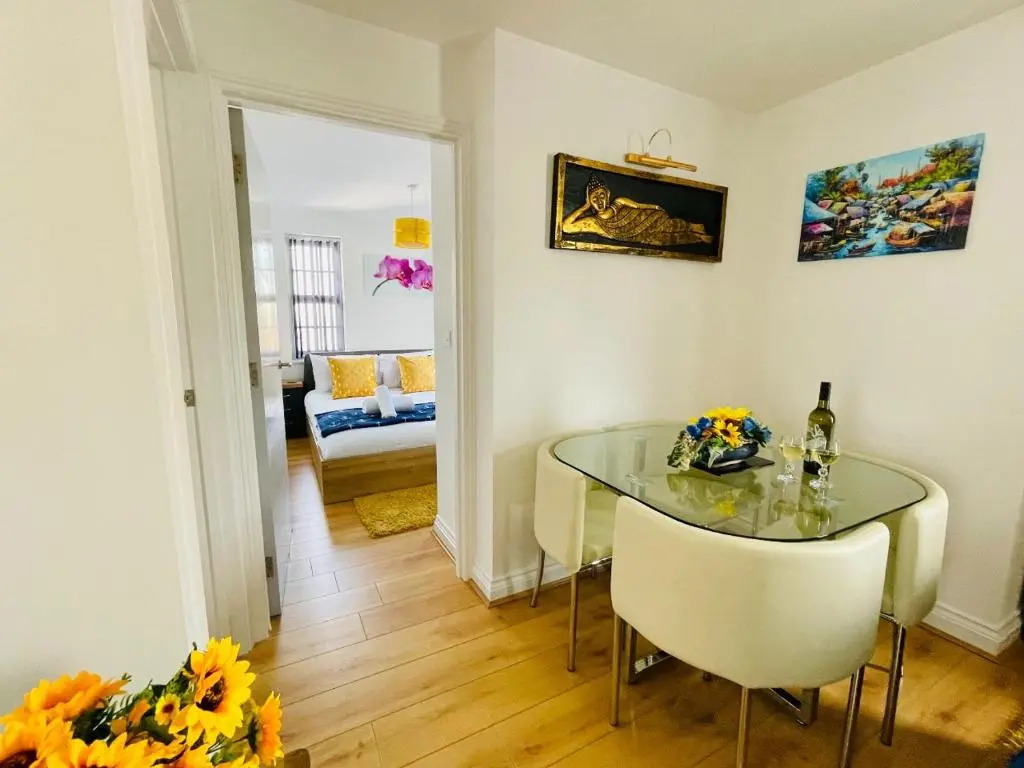 Captains Rest - 2 bedroom apartment in the heart of Brixham