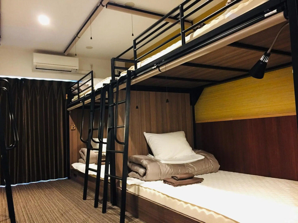 The Base Sakai Higashi Apartment Hotel