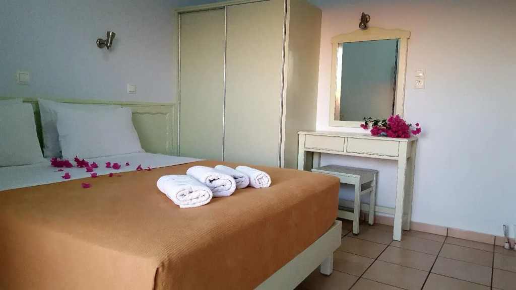 Bonos Apartments