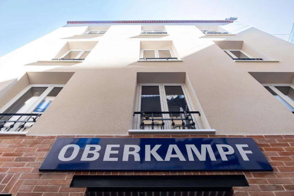 FRATERNiTY-HOTEL