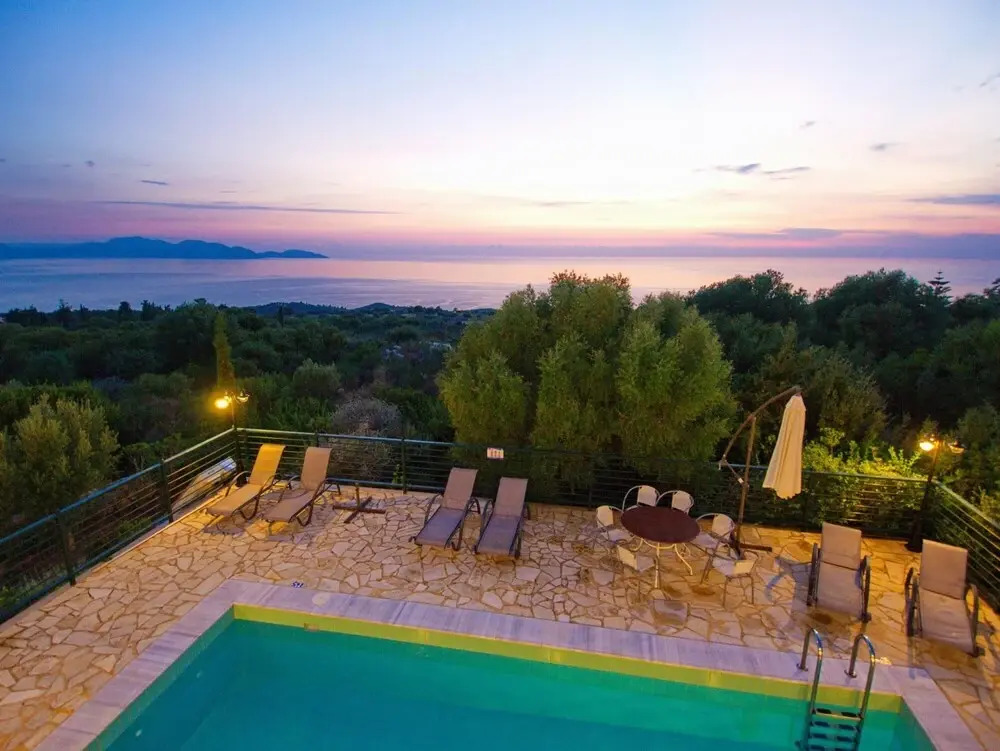 Villa Mandola Dazzling Views of Pine Trees Blue sea