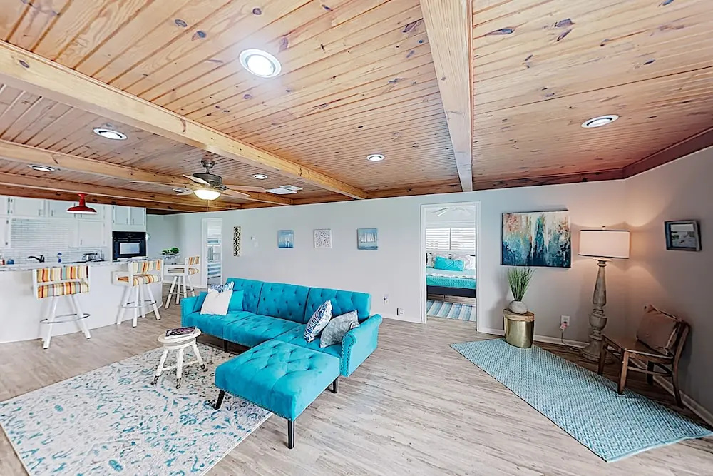 Pristine Jamaica Beach Getaway W/ Walkable Locale 3 Bedroom Home
