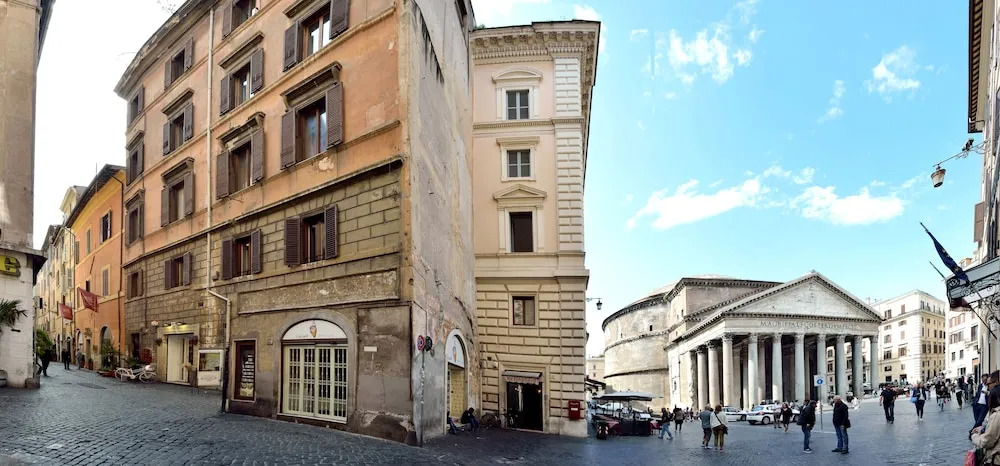 Lucky Domus Pantheon