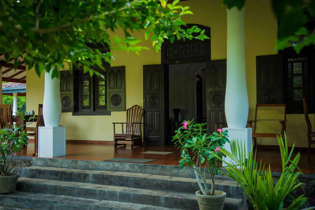 SP Taru Surf Camp&Restaurant