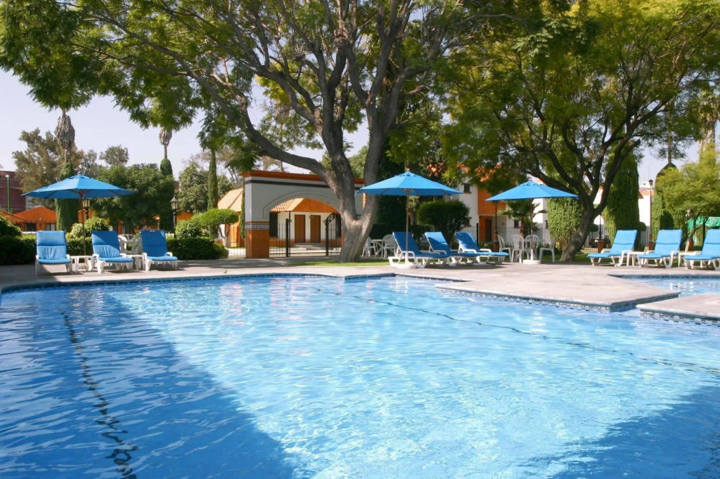 Hotel Flamingo Inn