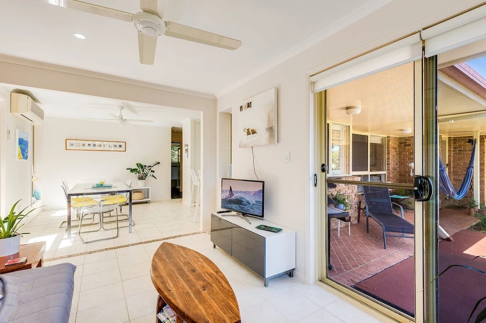 SECRET GARDEN - WiFi - Netflix - Pet Friendly