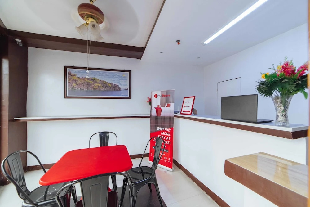 RedDoorz at San Antonio Binan Laguna