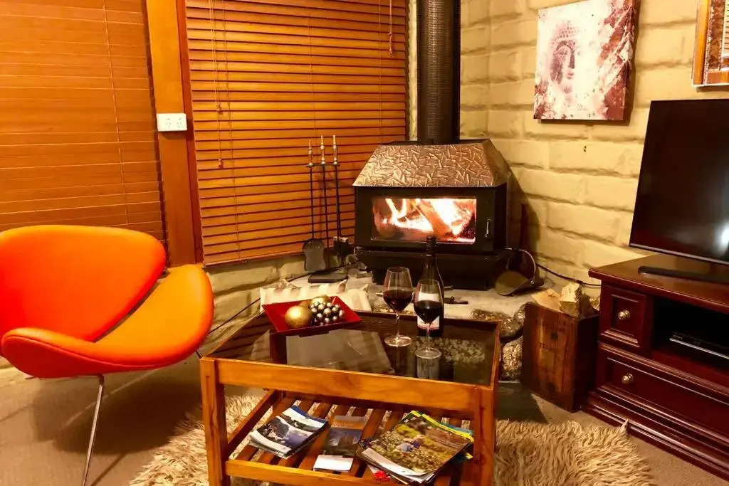 BEAUTIFUL RETREAT - 20 mins to CBD and only 10 mins to MONA!
