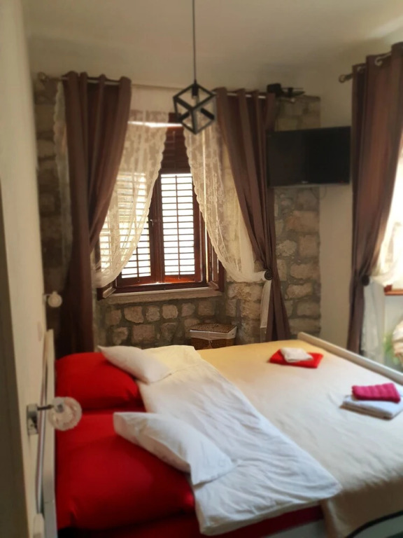 Placeta Apartments & Rooms