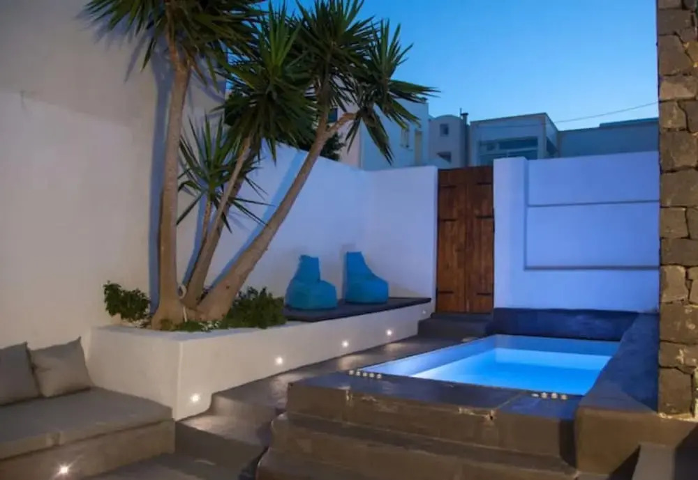 Onirondas Villas Dom Style in Fira City