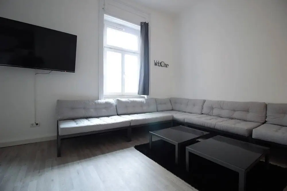 Geräumiger Altbau für große Gruppen