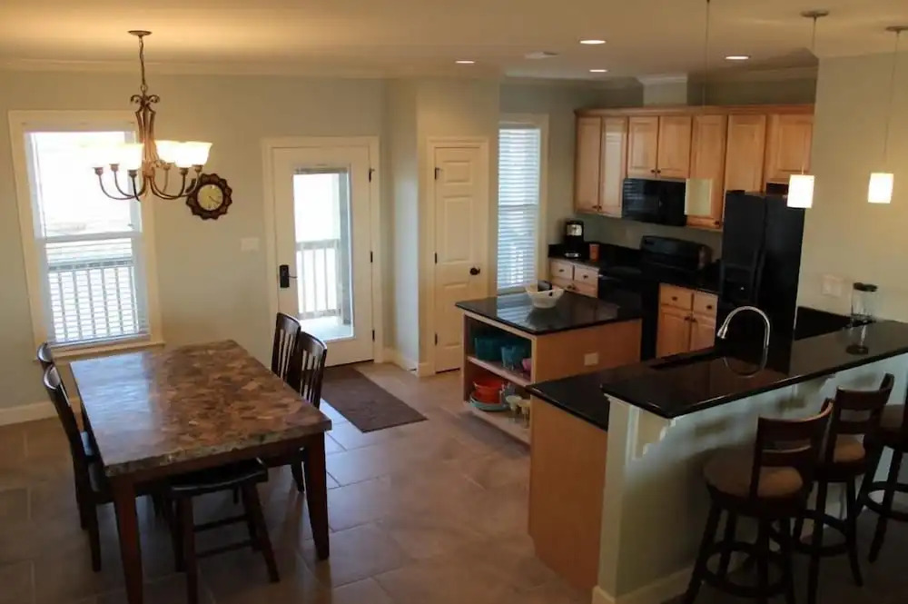 Southern Breeze - 103 Vaca Ct