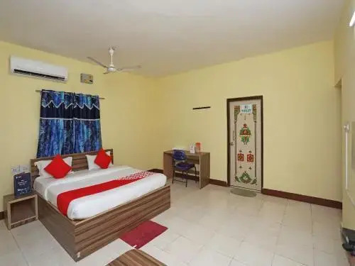 OYO 14666 Galaxy Guest House