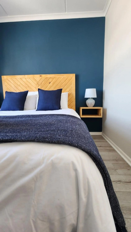Sunny 2 bedroom apartment in Blouberg Beachfront