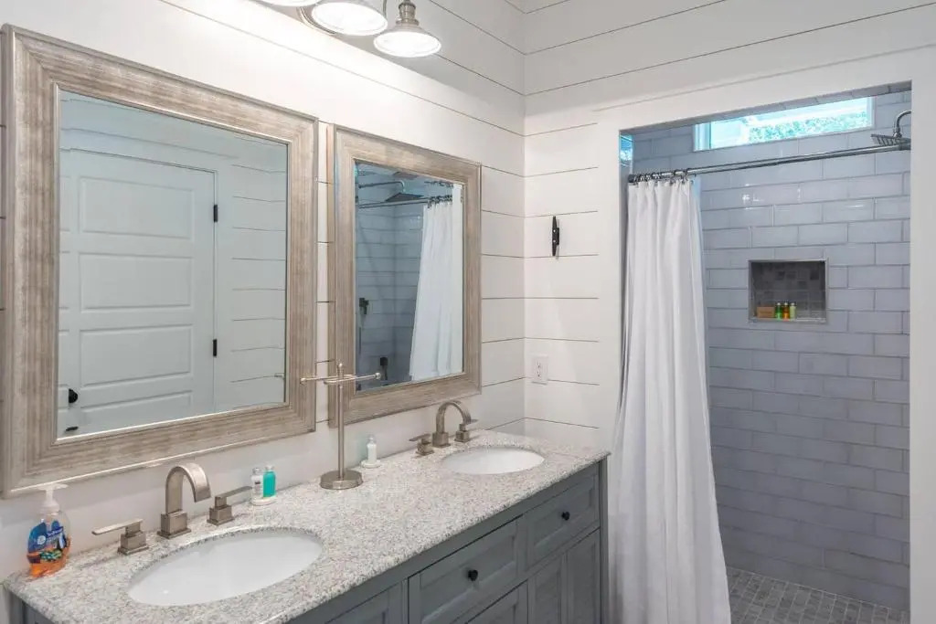 316 E Hudson - The High Tides - Hot Tub - 4 Bedrooms