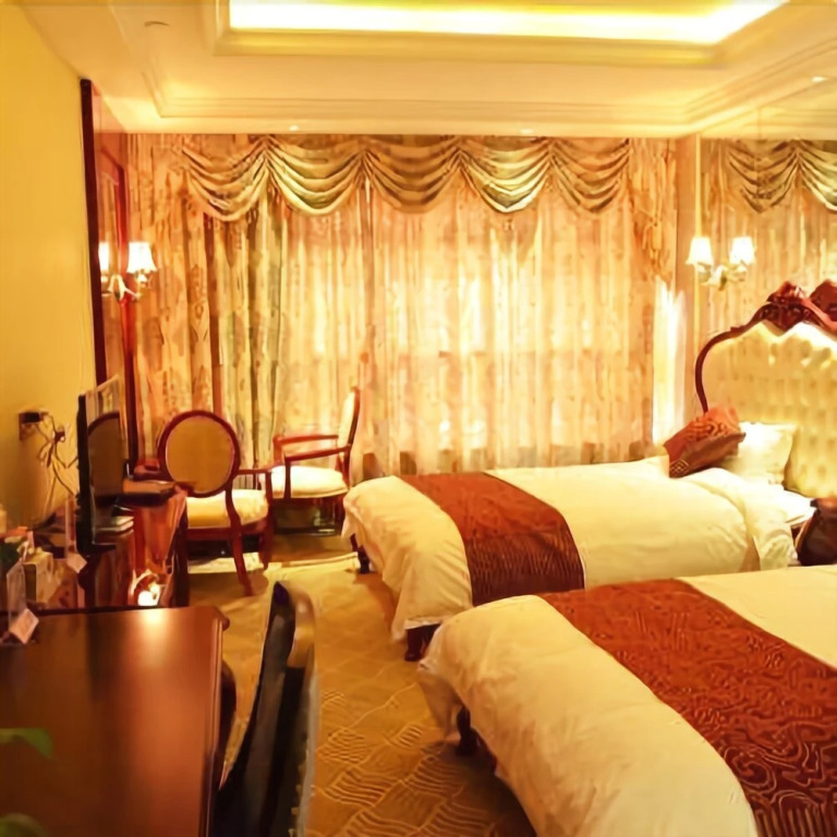 Xinlong Hotel
