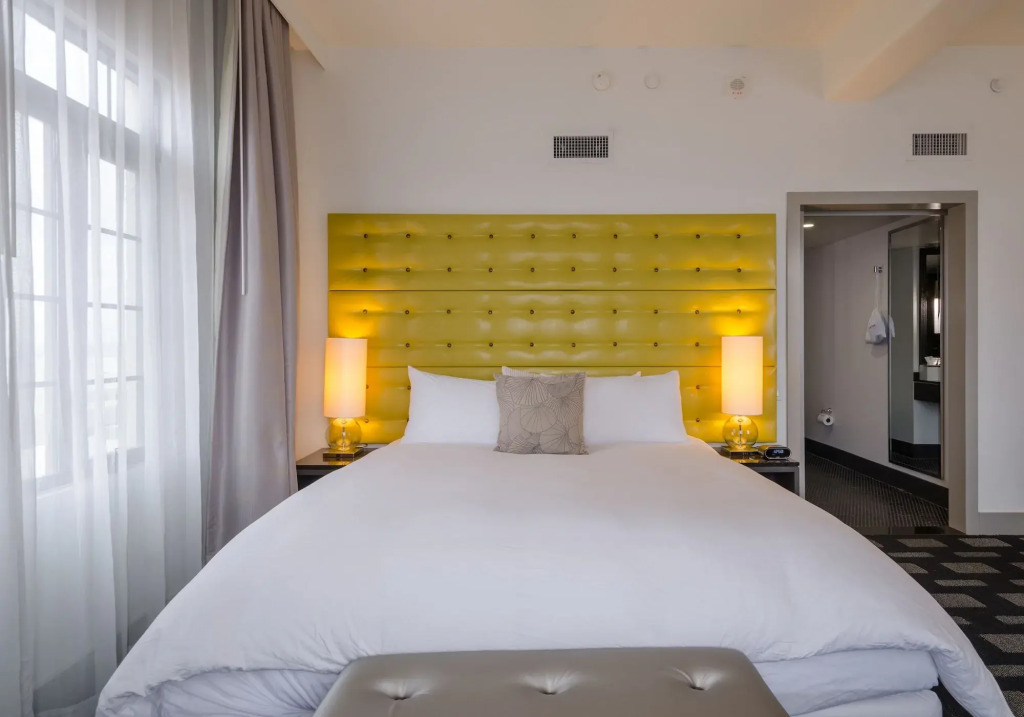 Padre Hotel