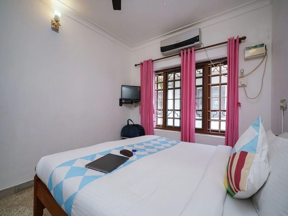 Home Splendid Stay by OYO Rooms