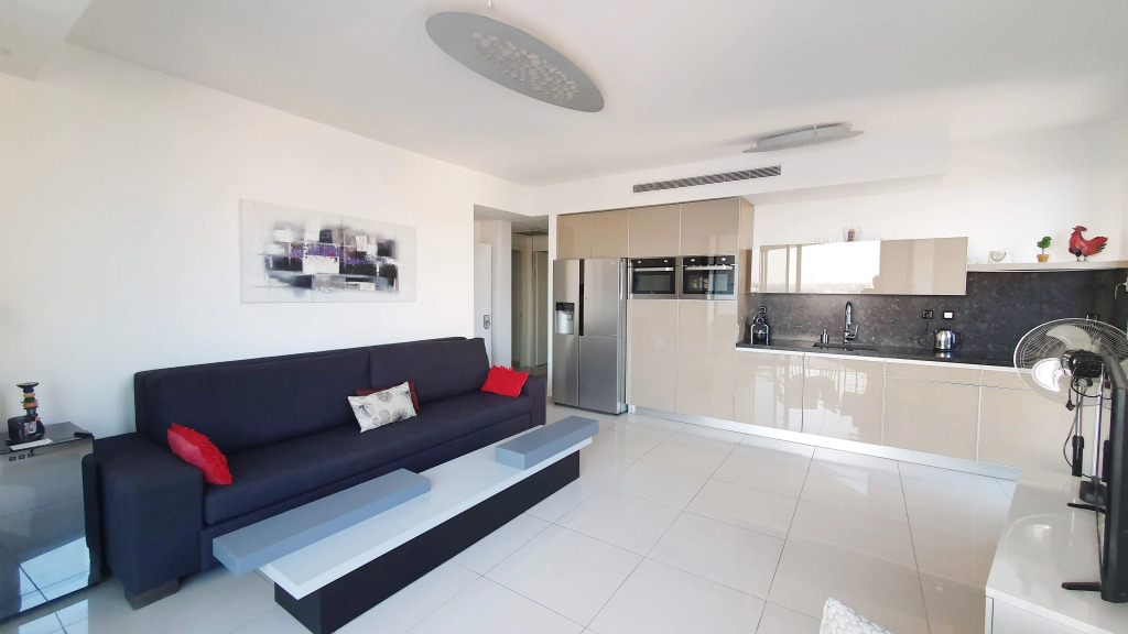 Apartment Emeraude | 2BR | Tel Aviv | Florentin | Ma'on St | #TL16
