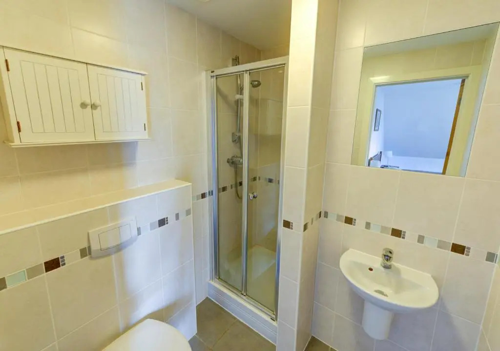 Flat 9 Broadleys