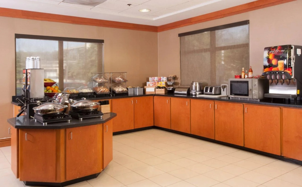 Fairfield Inn and Suites Atlanta Airport South/Sullivan Road