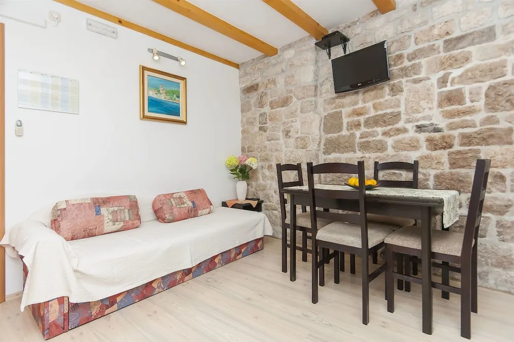 Apartments Ivica