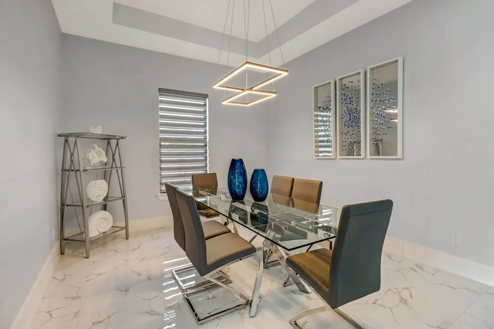 3915 Gulfstream Pkwy