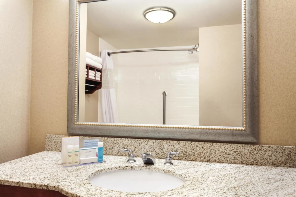 Hampton Inn & Suites Mystic