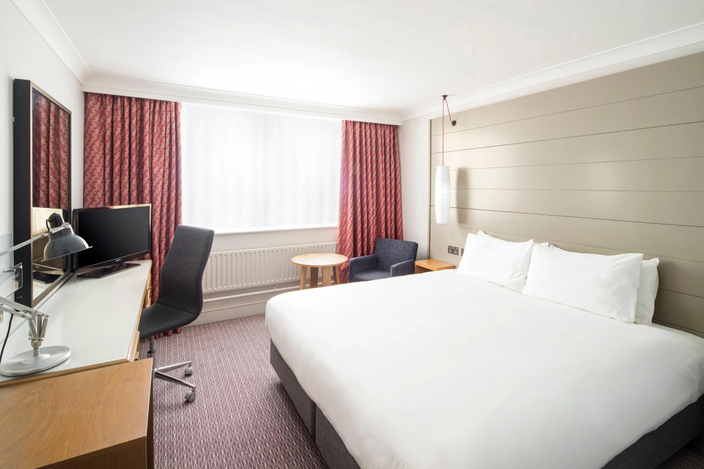 Holiday Inn Peterborough West by IHG