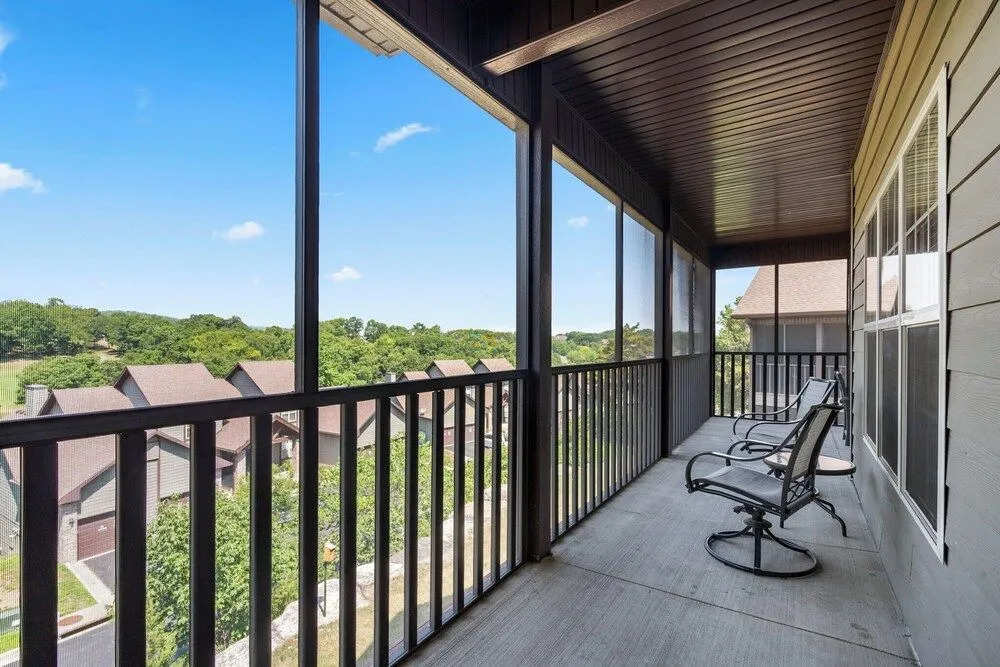Honey Bee Inn w - Communal Amenities & More!