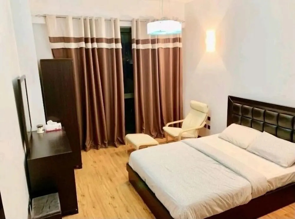 Deluxe One Bedroom Apartment near Mall of Emirates