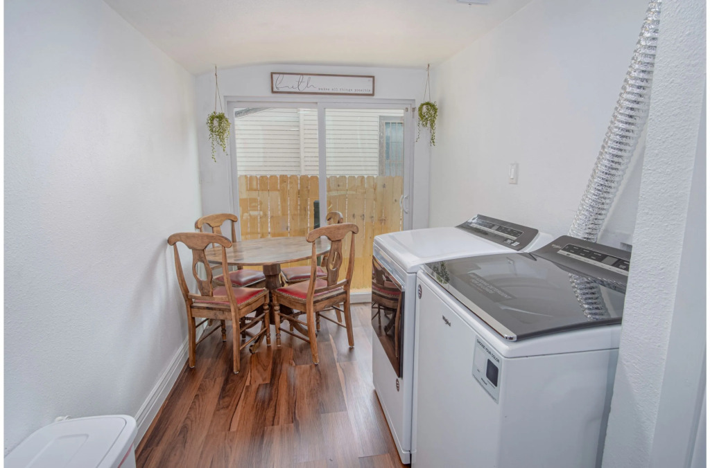 Spacious 4 BR Home Near River Walk 6 Mins Drive