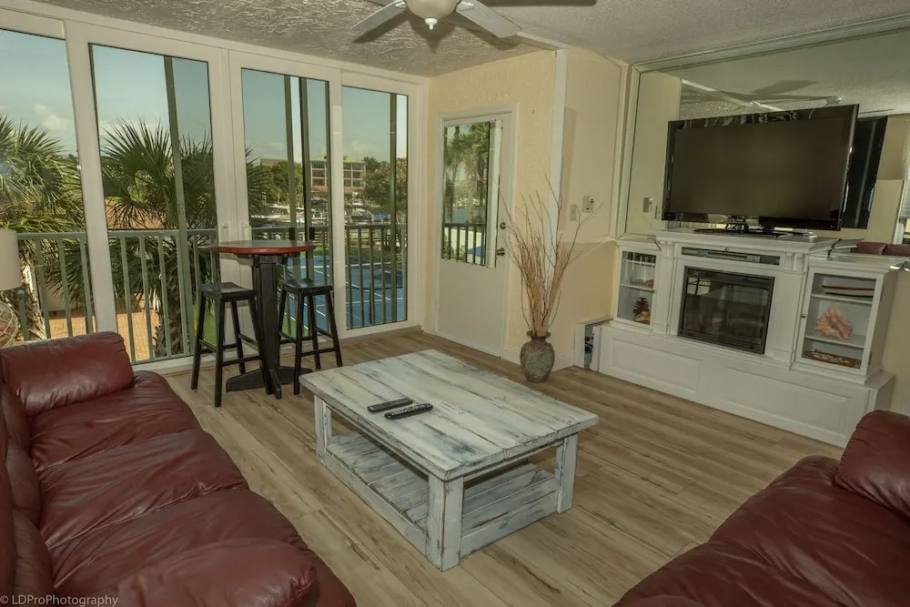 Dolphin Point 205A - 2 Br Condo