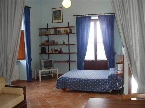 Domus Paola Sorrento