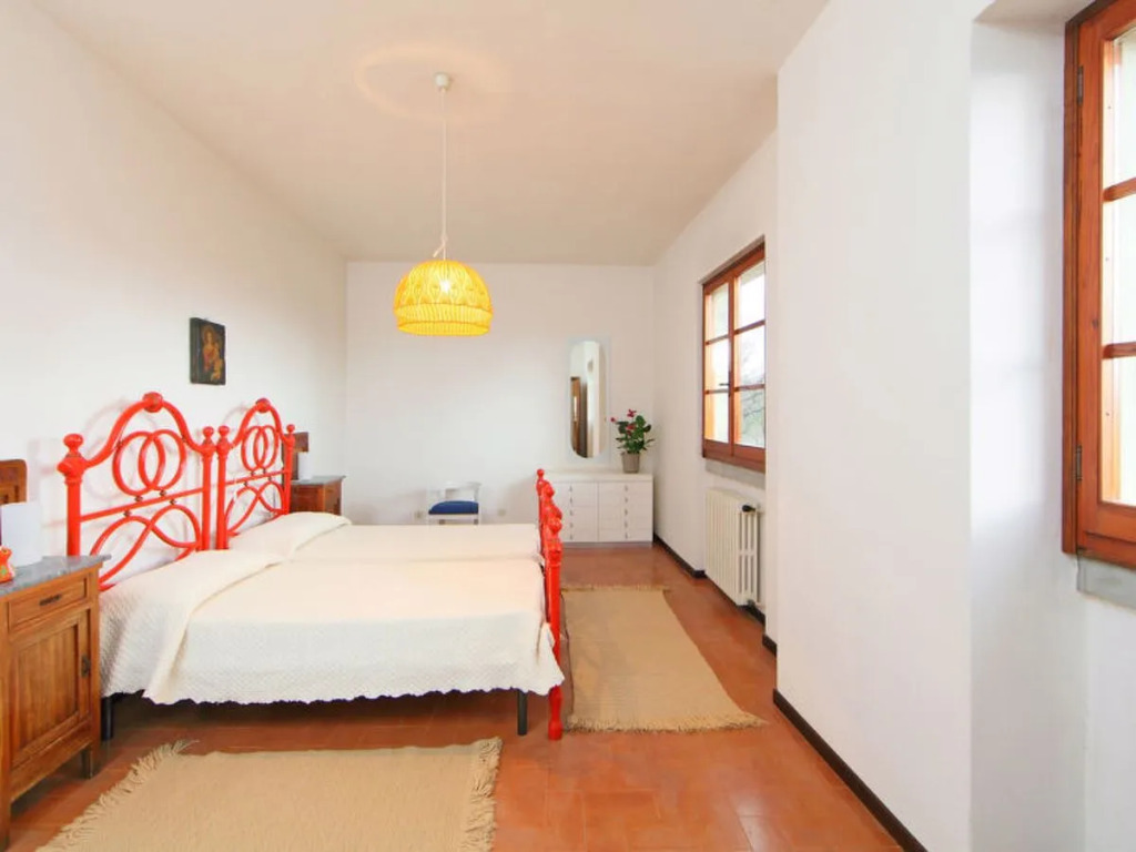 Montebello 33097