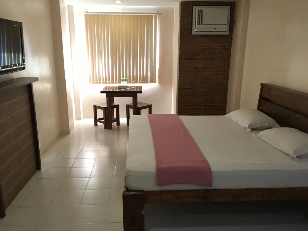 Mango Valley Hotel 1