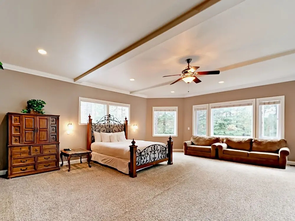 5BR Home w/ Hot Tub & Game Room