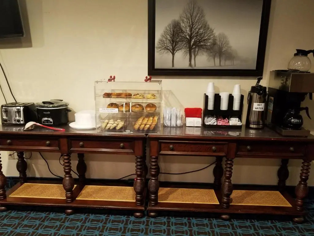 Country Hearth Inn & Suites - Kenton