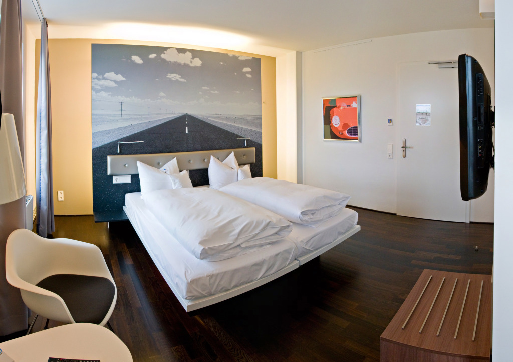 V8 Hotel Motorworld Region Stuttgart, BW Premier Collection