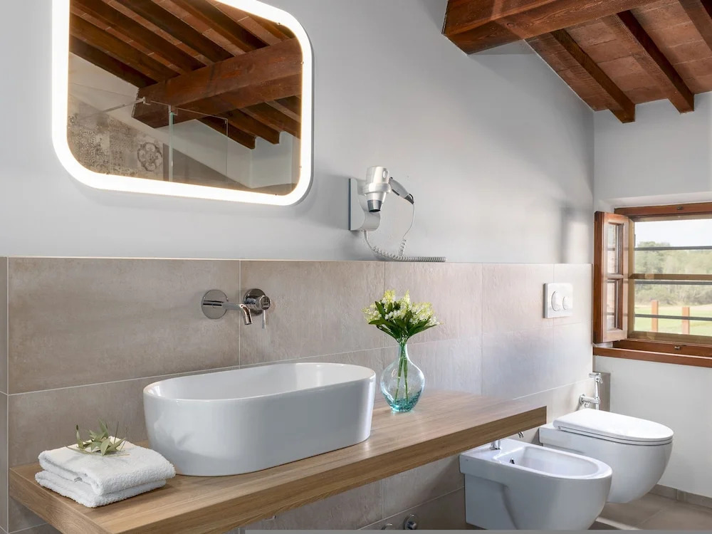 TENUTA FRANCIGENA 8, Emma Villas