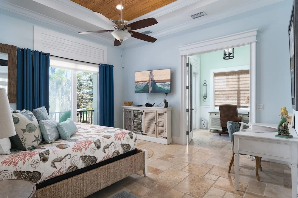 Beautiful Home with Private Pool on the North end of Fort Myers Beach! home