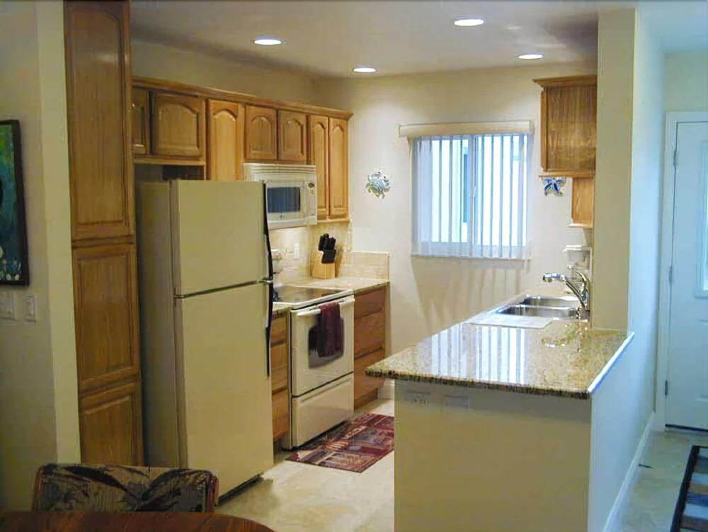 Sunset Royale 104 1 Bedroom 1 Bathroom Apts